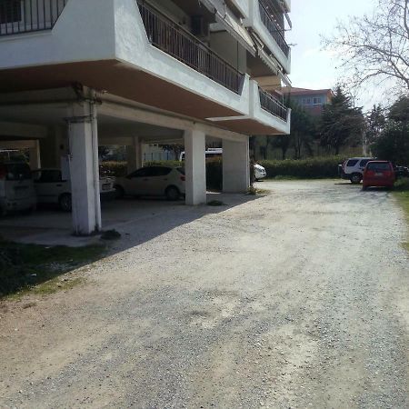 Jonnys Ferienwohnung Peraia  Bagian luar foto